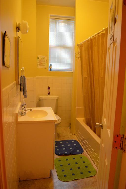 Atlantic City House Hostel Room photo